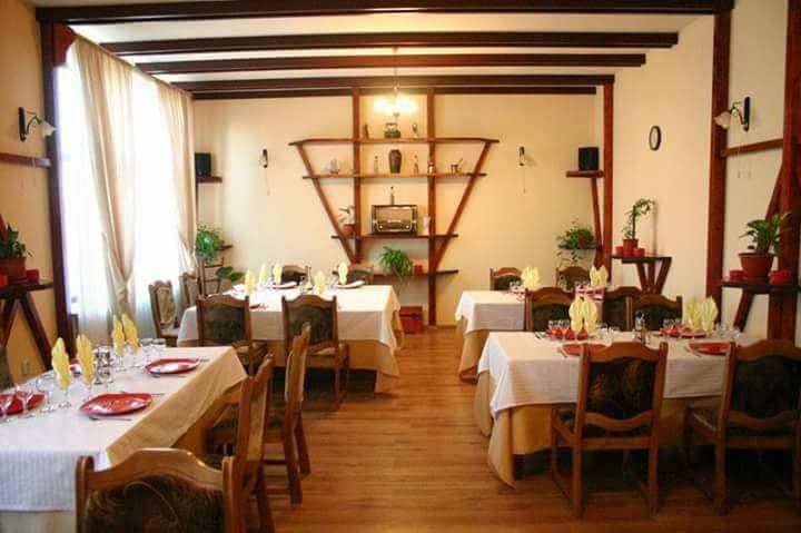 Motel Restaurant Lowe Deva Dış mekan fotoğraf