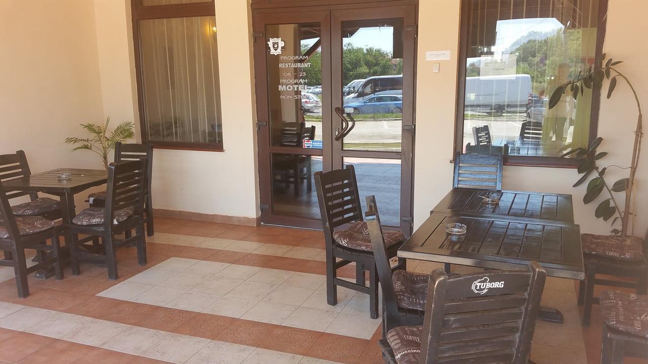 Motel Restaurant Lowe Deva Dış mekan fotoğraf