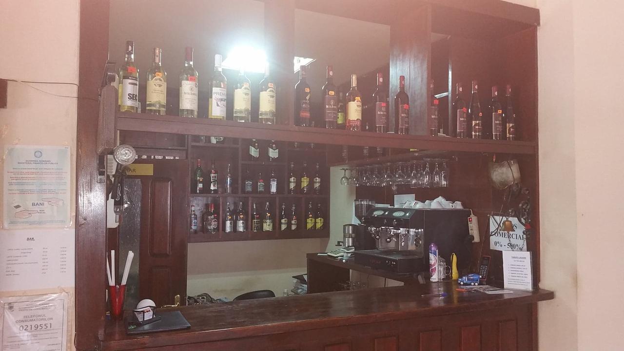 Motel Restaurant Lowe Deva Dış mekan fotoğraf