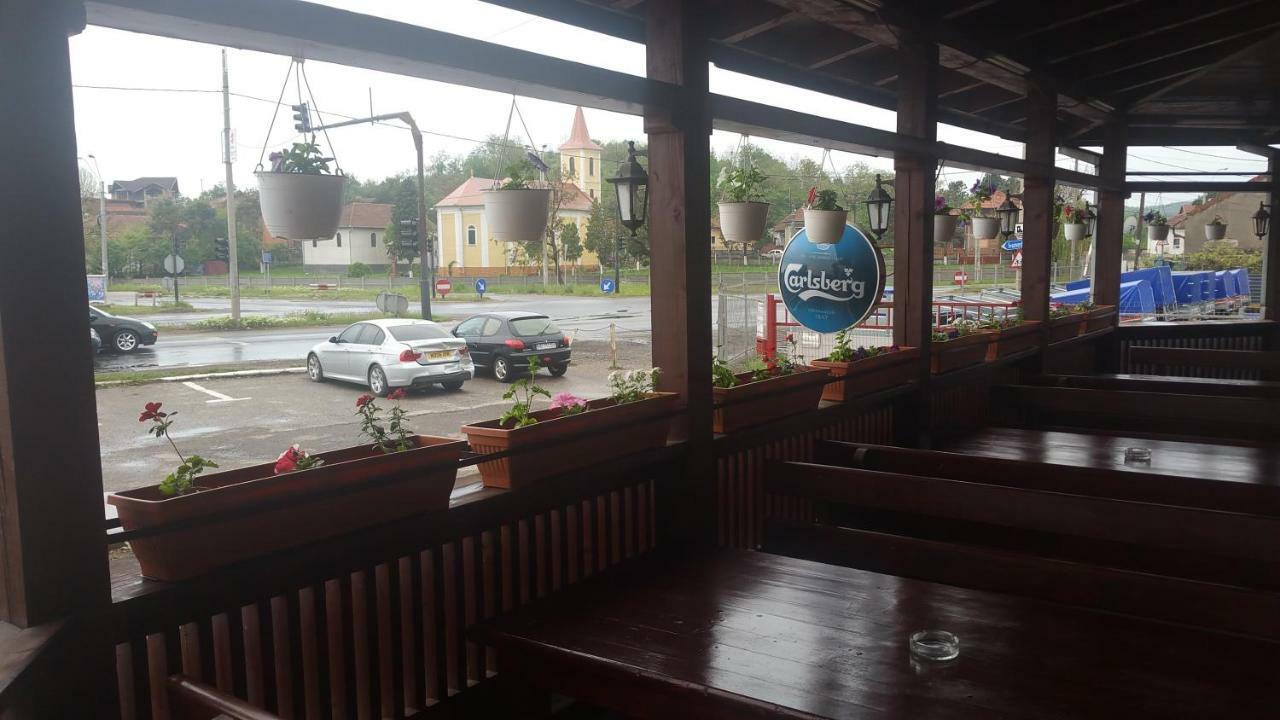 Motel Restaurant Lowe Deva Dış mekan fotoğraf