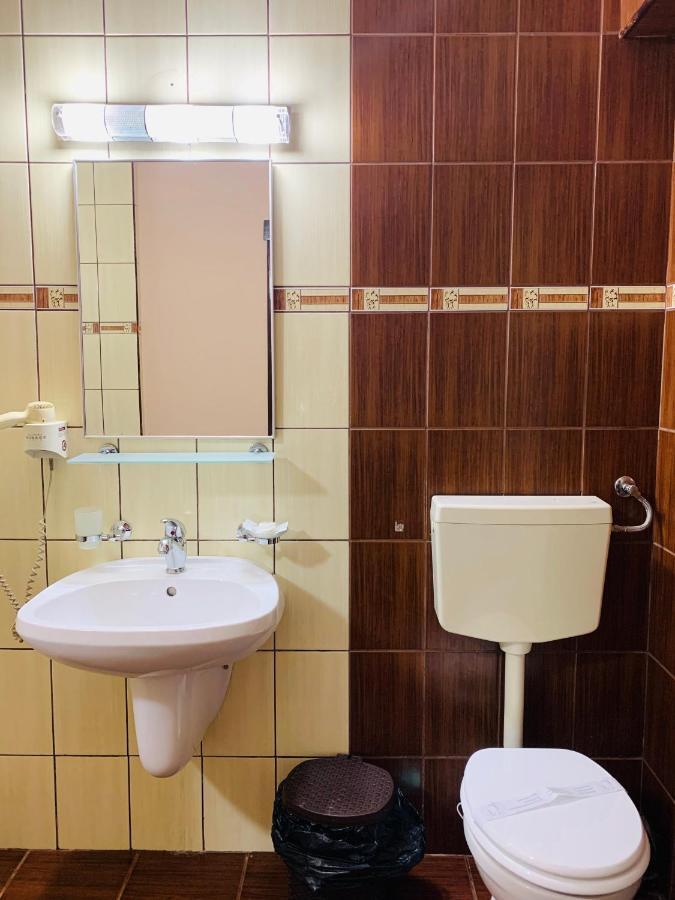 Motel Restaurant Lowe Deva Dış mekan fotoğraf