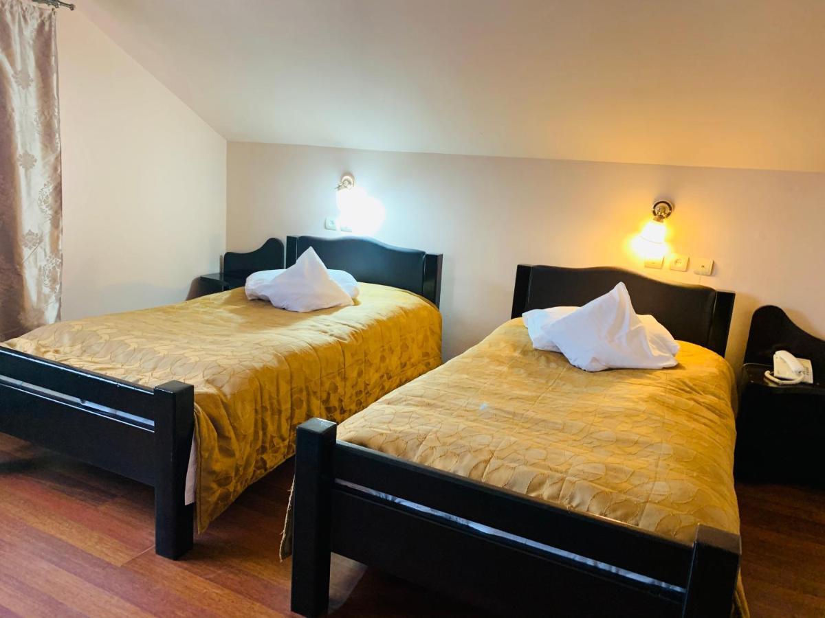 Motel Restaurant Lowe Deva Dış mekan fotoğraf